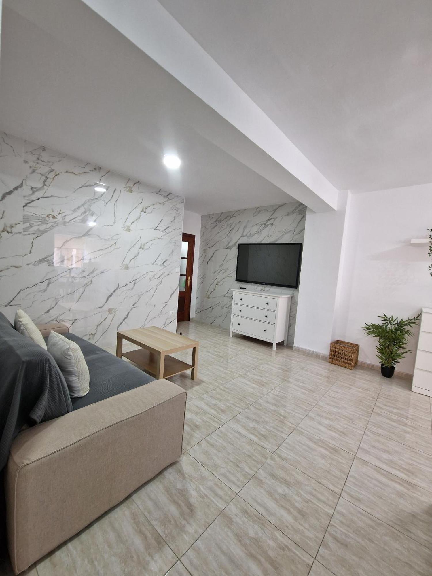 Virgen De Lujan Triana Apartment Sevilla Bagian luar foto